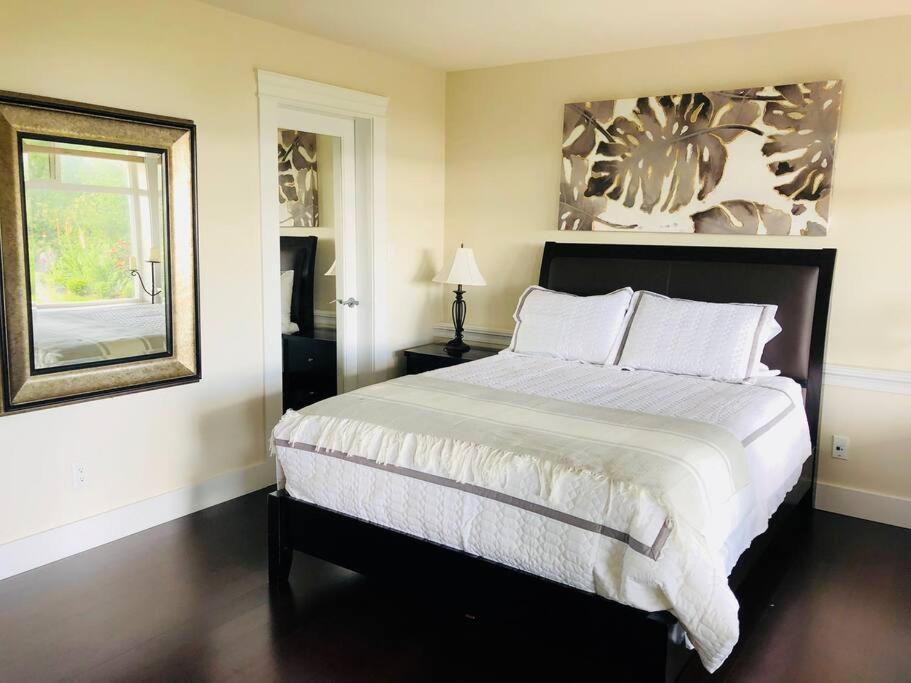 Saanichton Waterfront 2Br Suite With Superb Views Екстер'єр фото