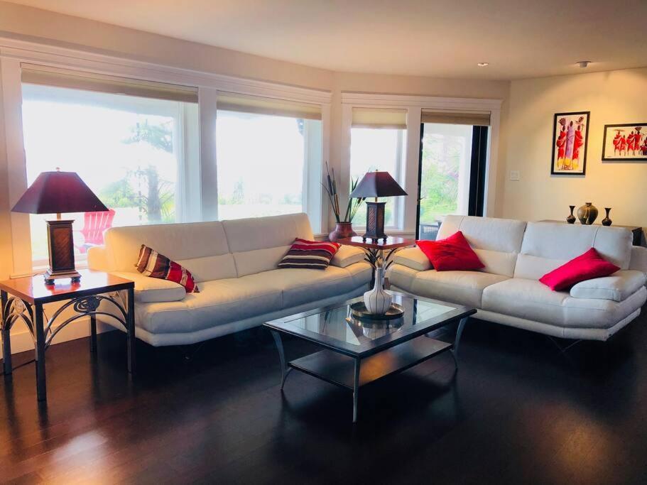 Saanichton Waterfront 2Br Suite With Superb Views Екстер'єр фото